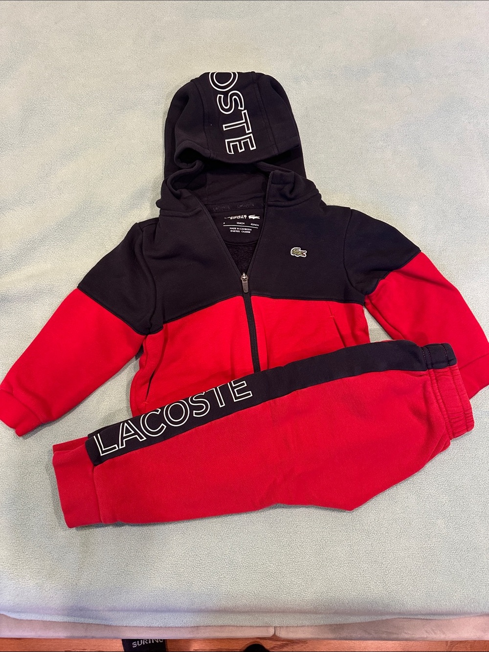 Lacost sweatshirt hoodie and jogger set 4T